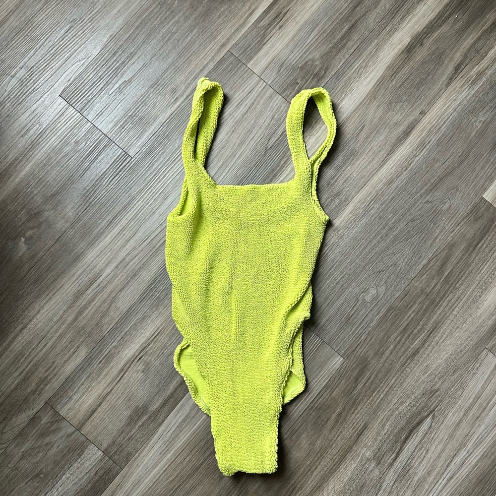 NWT youswim Ablomb One Piece Yuzu stretch 1 sold out shade